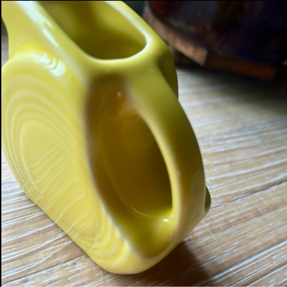 Fiesta Ware Homer Laughlin Small Mini Disc Pitcher Yellow Retired USA - Picture 5 of 11